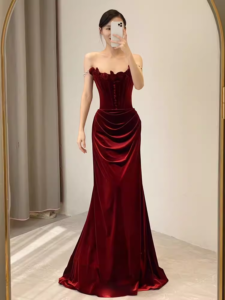 Red Velvet Mermaid Prom Dresses