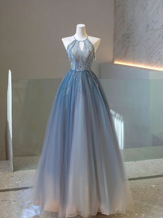 Sexy Ball Gown Scoop Neckline Tulle Long Prom Dresses P501