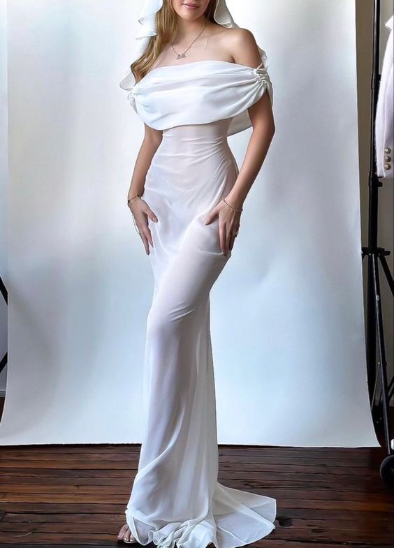 Simple Mermaid Off The Shoulder White Wedding Dresses P896