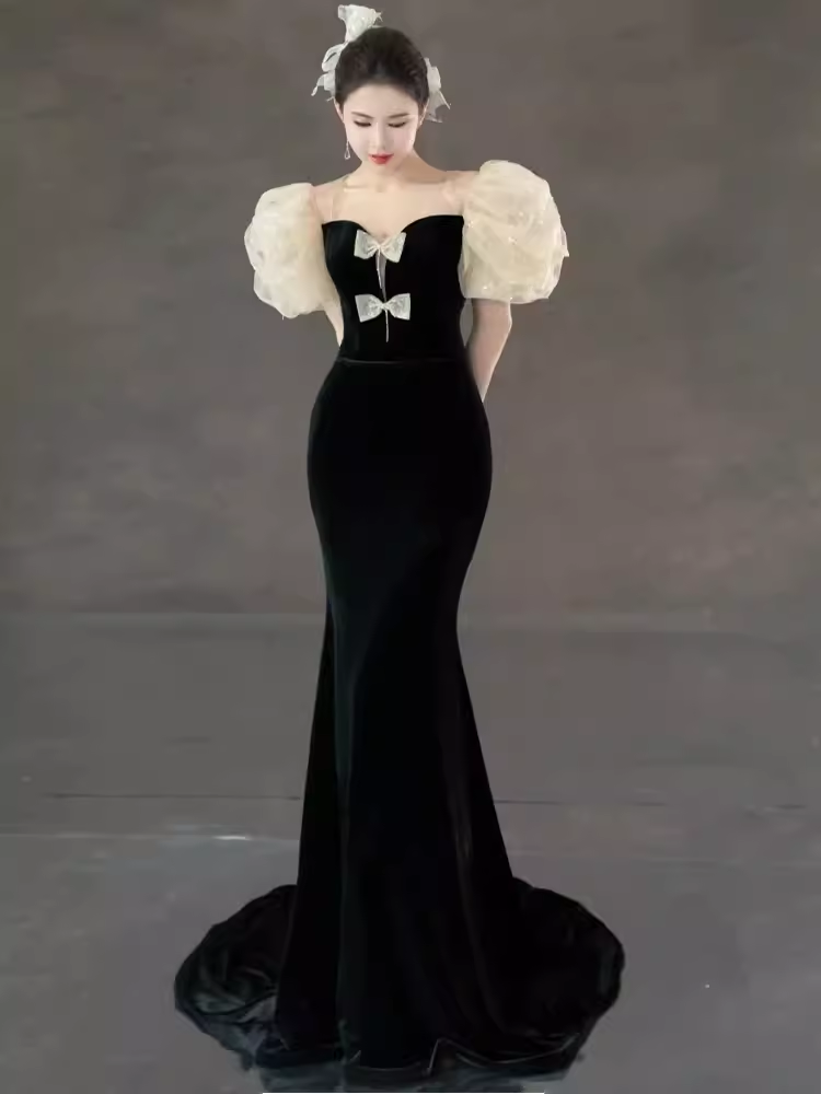 Sexy Mermaid Black Velvet Long Prom Dresses P521