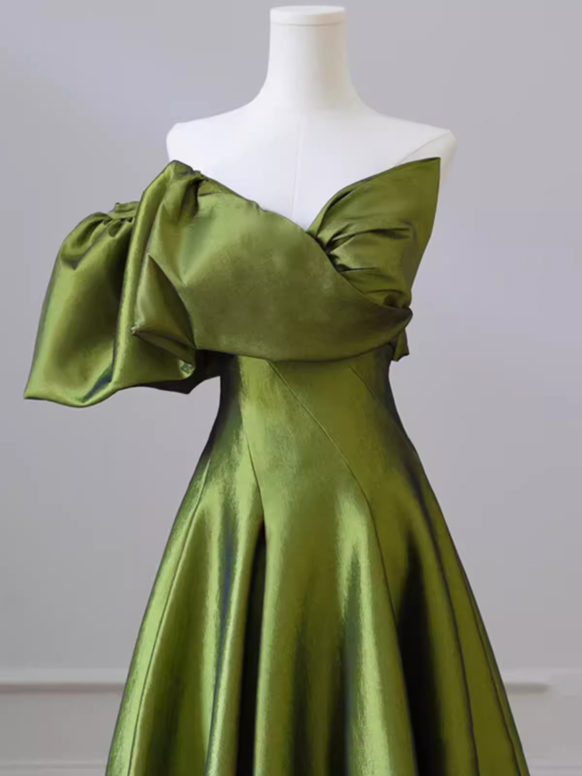 Simple A line Sleeveless Satin Green Long Prom Dress P523