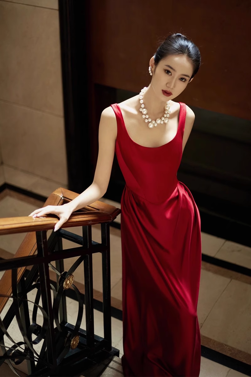 Simple A line Straps Red Satin Long Prom Dresses P513