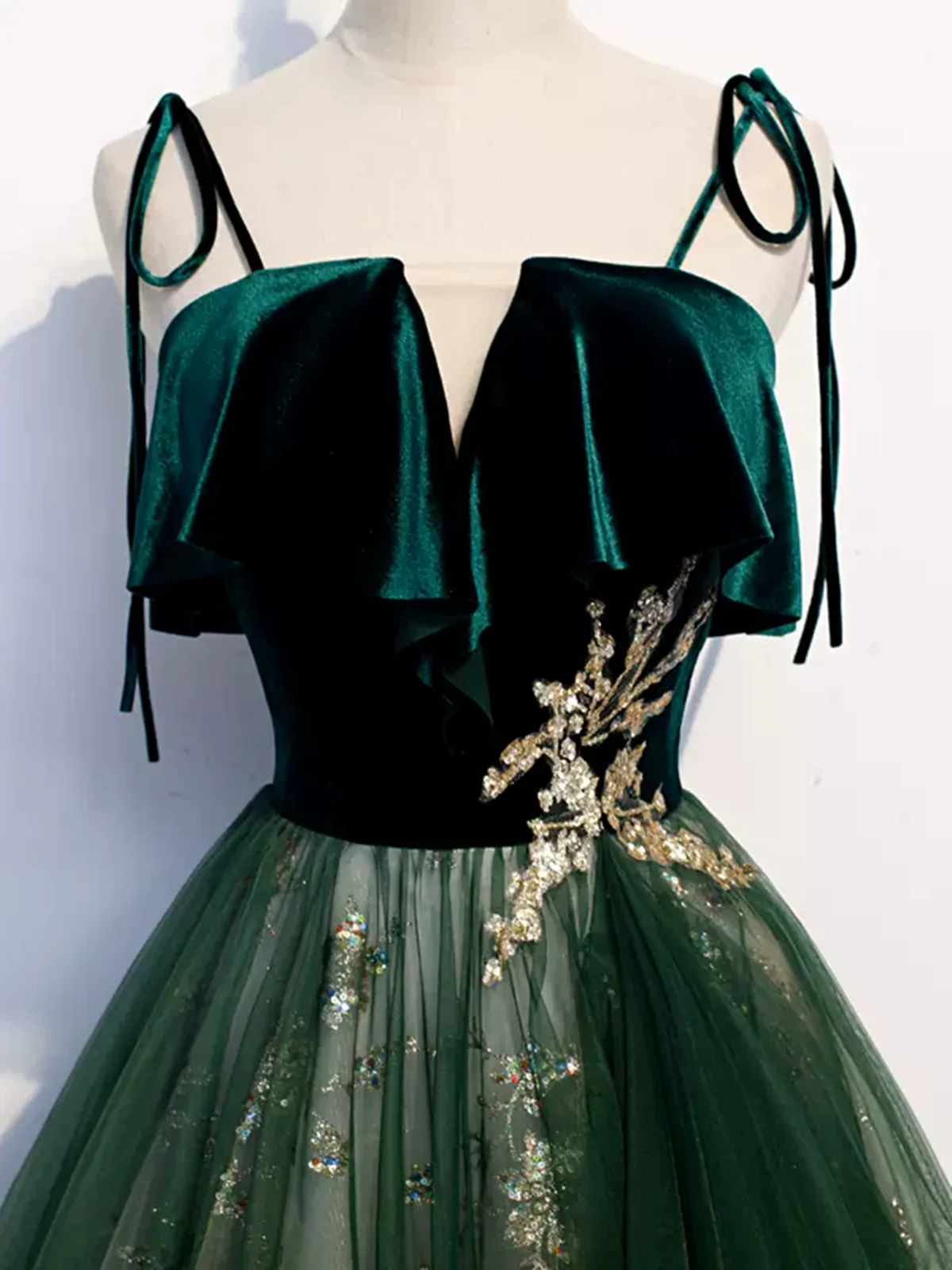 Green Straps Velvet Long Lace Prom Dresses P538
