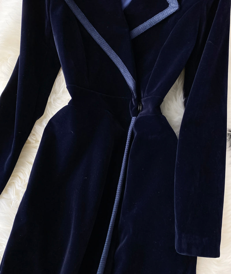 Elegant Velvet Long Coat Dress P300