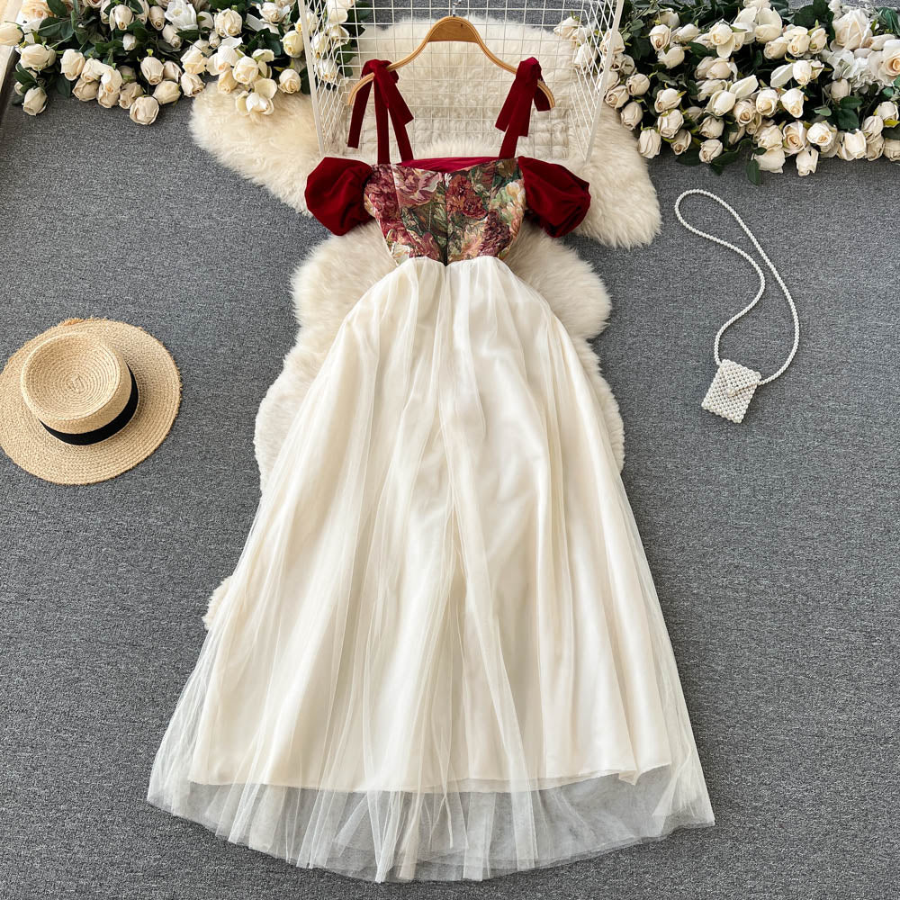 Retro Niche Design Embroidered Suspender Dress Women Dress P084